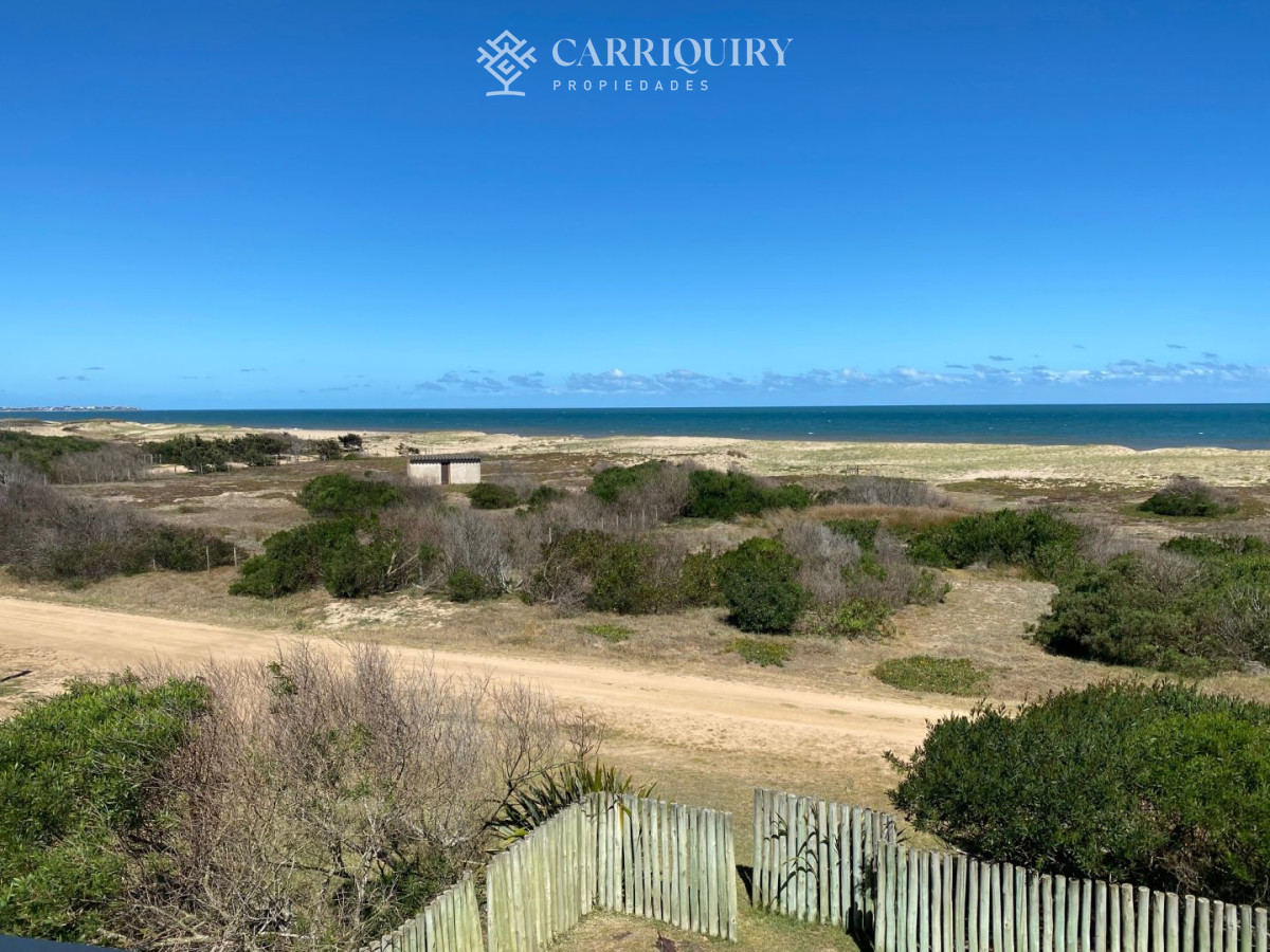 Casa ID.3394/Casa-en-venta-Pinar-Del-Faro-5-dormitorios - Venta Casa 4 dormitorios en Santa Monica, Maldonado