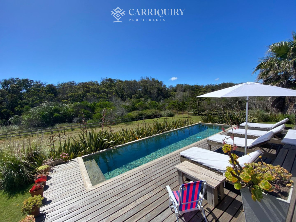 Casa ID.3394/Casa-en-venta-Pinar-Del-Faro-5-dormitorios - Venta Casa 4 dormitorios en Santa Monica, Maldonado