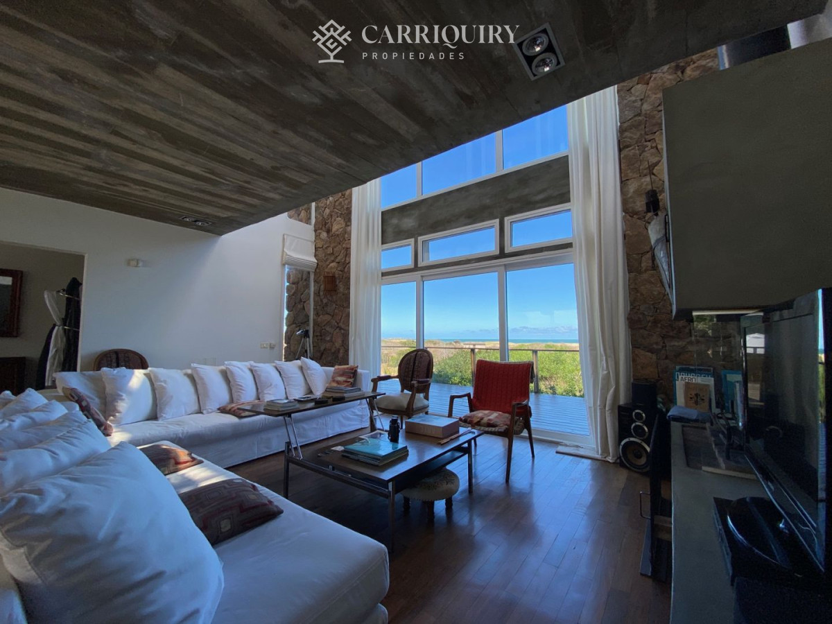 Casa ID.3394/Casa-en-venta-Pinar-Del-Faro-5-dormitorios - Venta Casa 4 dormitorios en Santa Monica, Maldonado