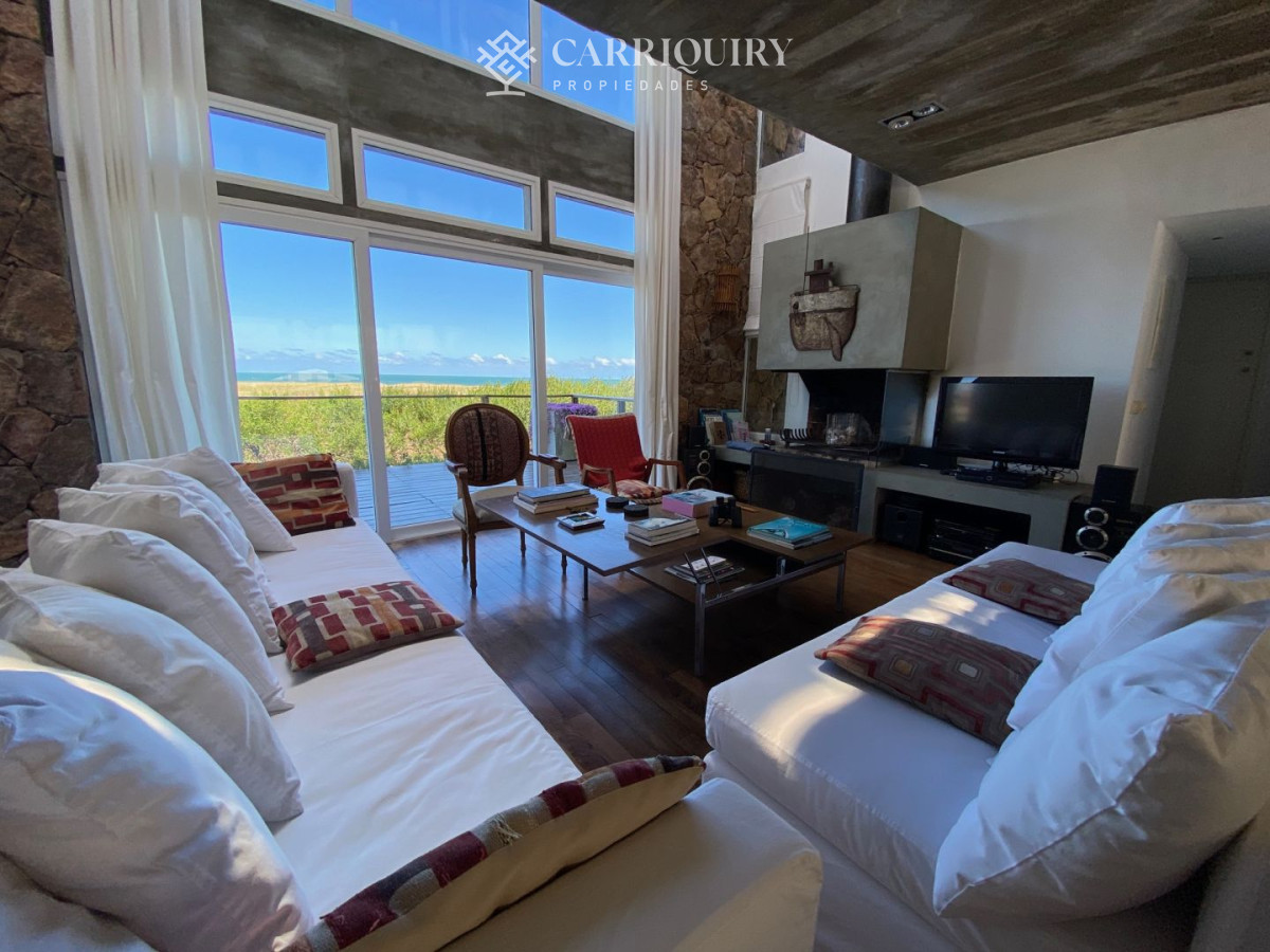 Casa ID.3394/Casa-en-venta-Pinar-Del-Faro-5-dormitorios - Venta Casa 4 dormitorios en Santa Monica, Maldonado