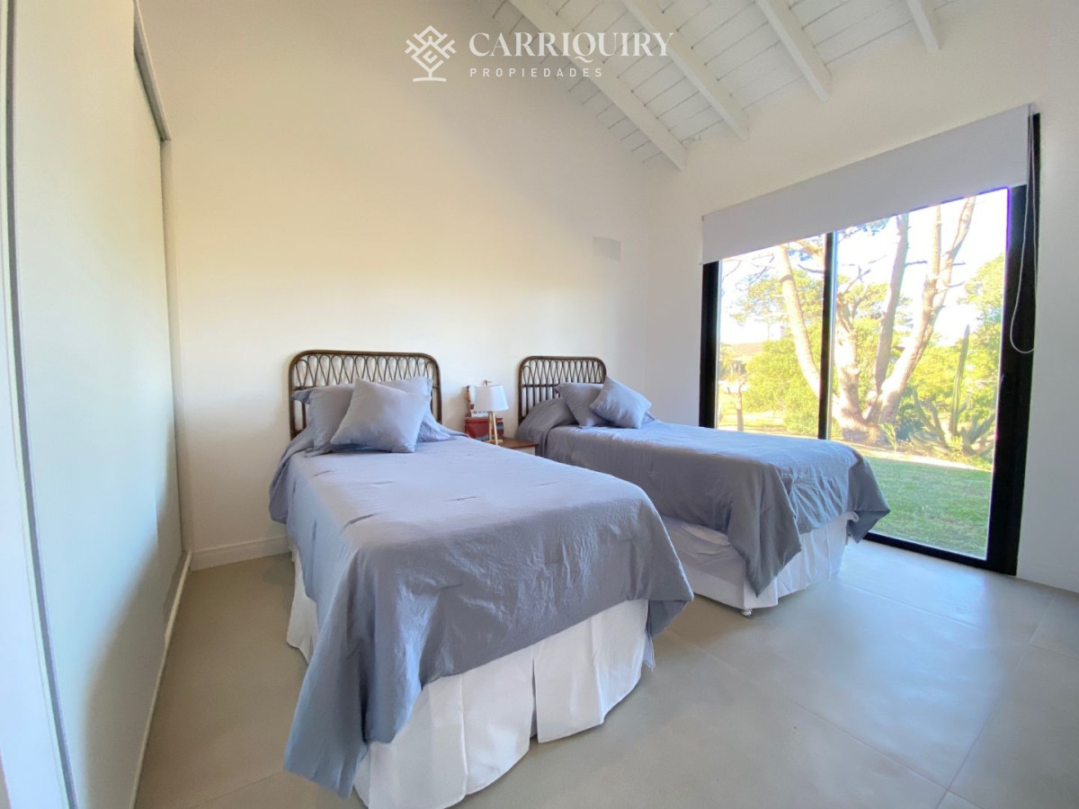 Casa ID.3398/Venta-Casa-6-dormitorios-Barrio-Golf,-Punta-del-Este - Casa en alquiler temporario José Ignacio 4 dormitorios