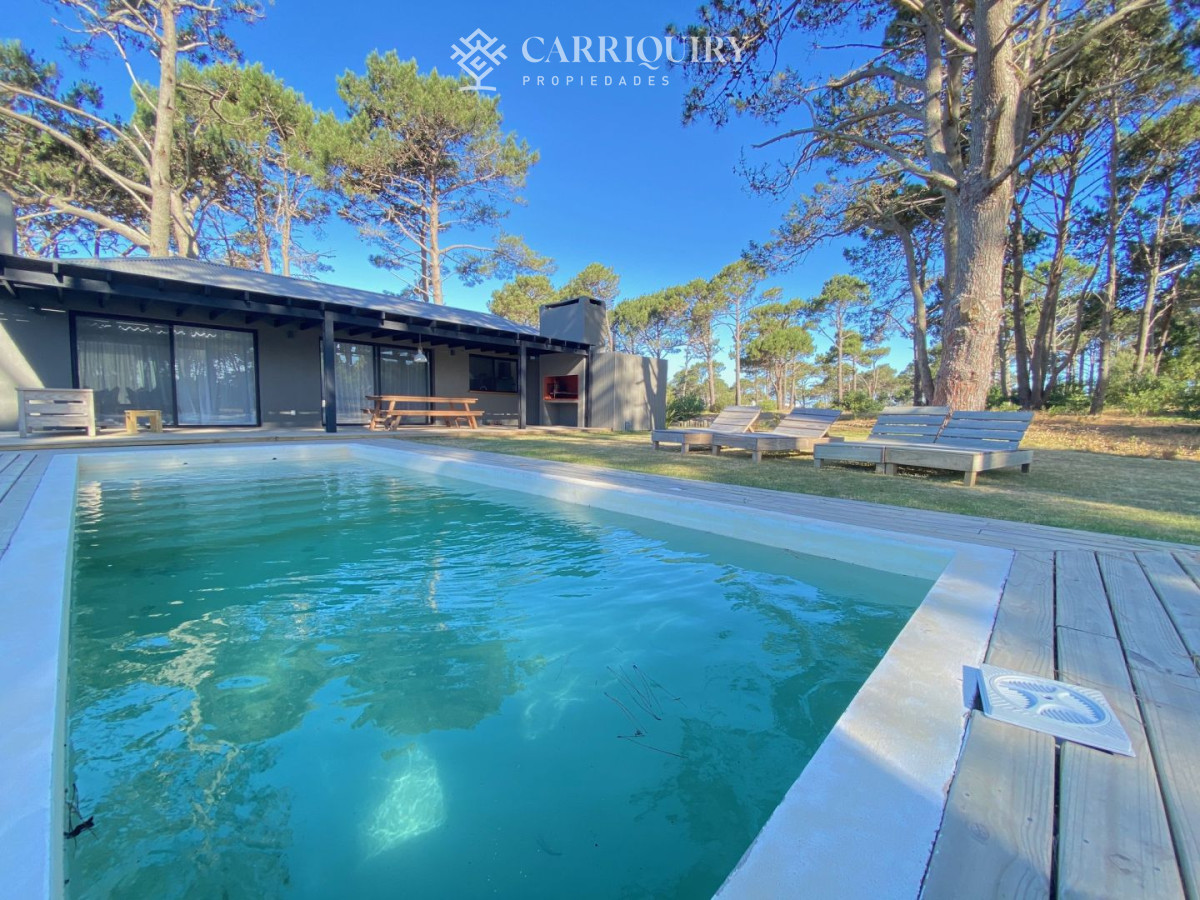 Casa ID.3398/Venta-Casa-6-dormitorios-Barrio-Golf,-Punta-del-Este - Casa en alquiler temporario José Ignacio 4 dormitorios