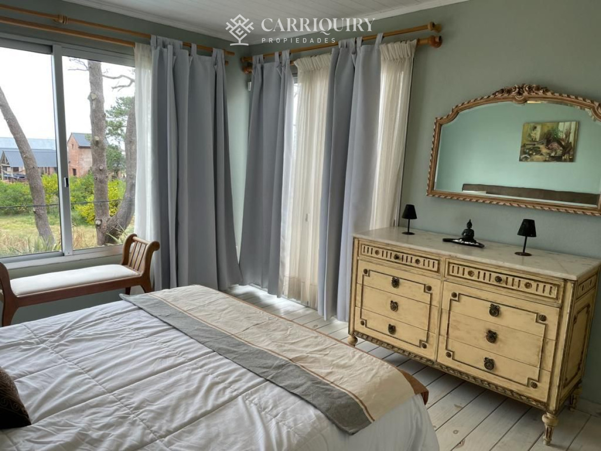 Casa ID.3622/Casa-en-alquiler-temporario-Montoya-5-dormitorios - Casa en venta Montoya 5 dormitorios Vista al mar