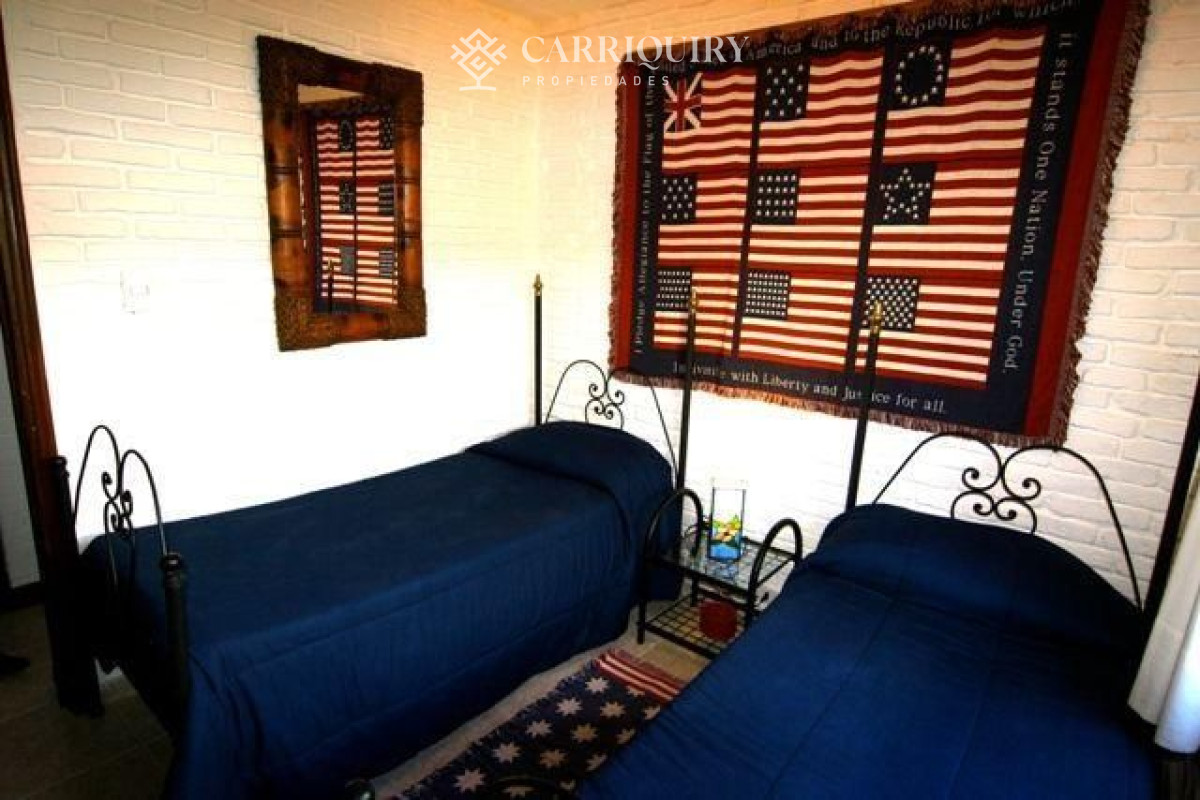 Casa ID.4077/Punta-del-Este,-gran-residencia-en-mansa,-6-dormitorios-y-piscina-climatizada. - Casa en venta Playa Mansa 4 dormitorios