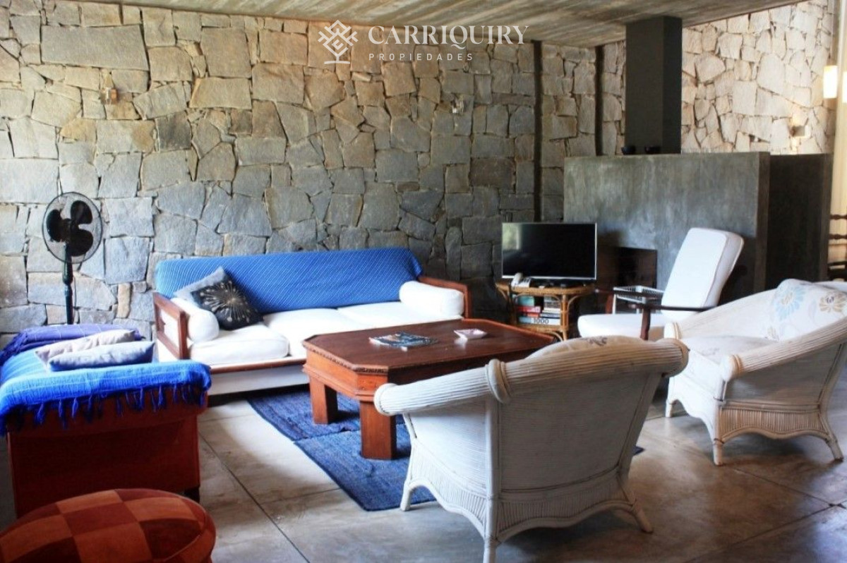 Casa ID.4278/Casa-en-venta-La-Barra-6-dormitorios - Alquiler temporario de Casa 3 DORMITORIOS en La Barra, Punta del Este.