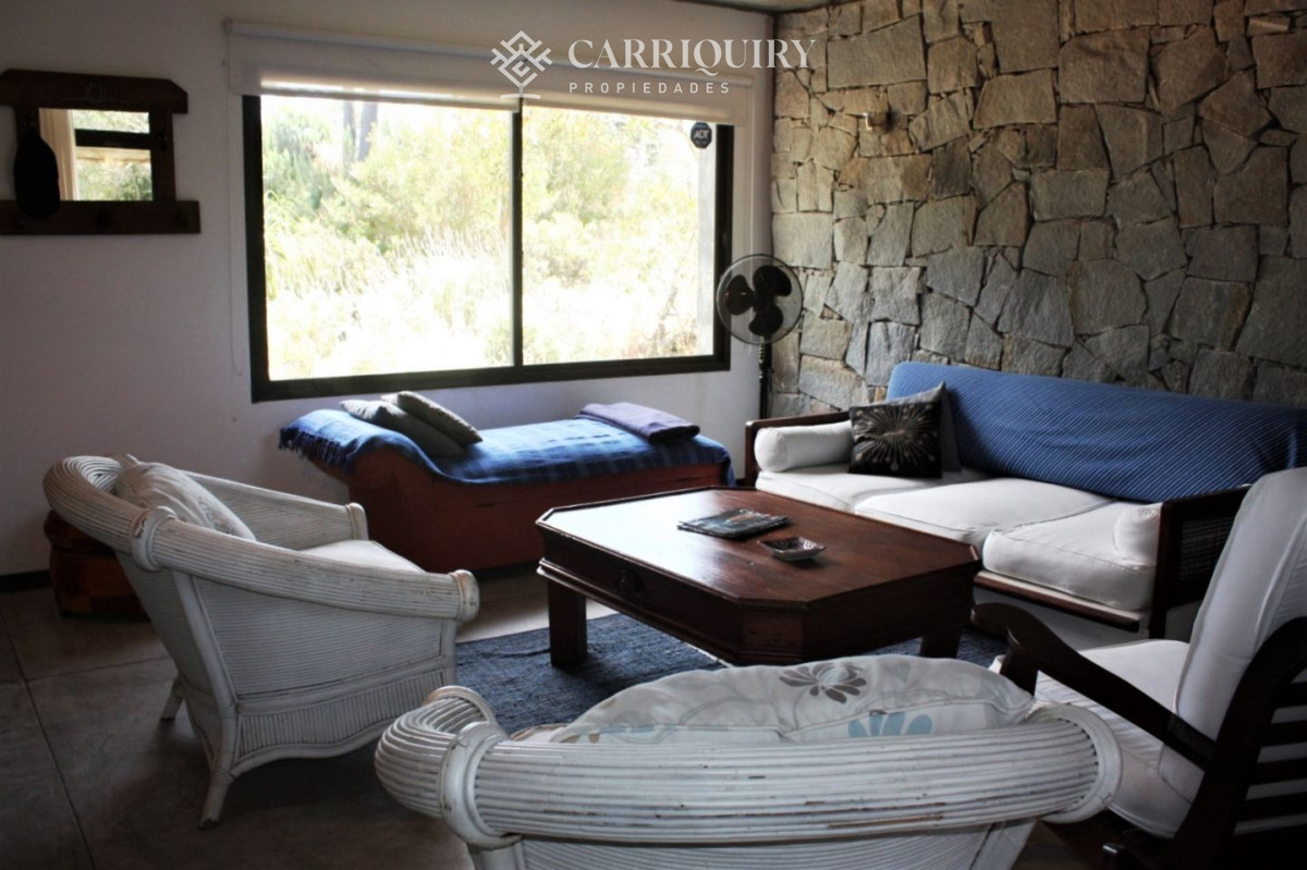 Casa ID.4278/Casa-en-venta-La-Barra-6-dormitorios - Alquiler temporario de Casa 3 DORMITORIOS en La Barra, Punta del Este.