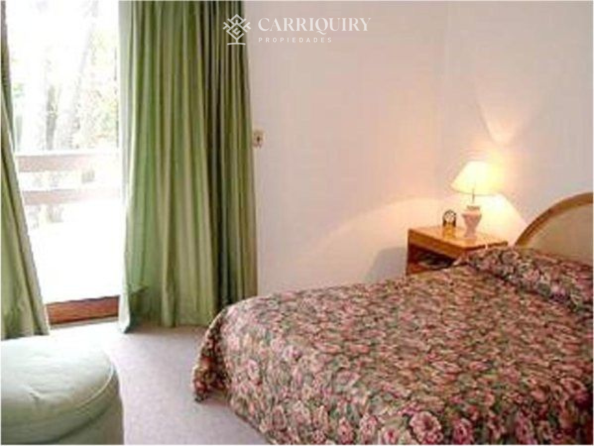 Casa ID.4807 - Casa en venta Playa Mansa 4 dormitorios