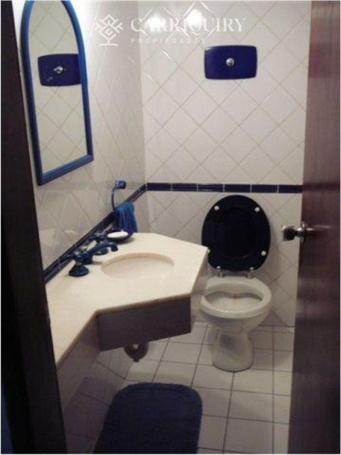 Casa ID.4807 - Casa en venta Playa Mansa 4 dormitorios