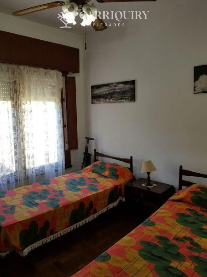 Casa ID.899/Casa-en-alquiler-temporario-Playa-Mansa-3-dormitorios - Casa en alquiler temporario Playa Mansa 2 dormitorios