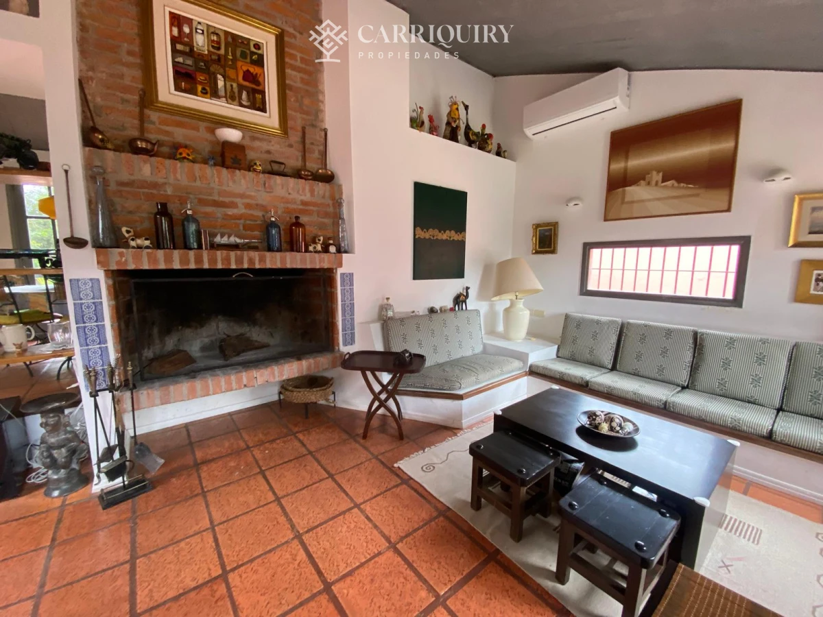 Casa ID.8253/Casa-2-dormitorios-en-Playa-Mansa,-parrillero,-piscina-y-jacuzzi. - Casa en alquiler Paradas Playa Brava Punta del este