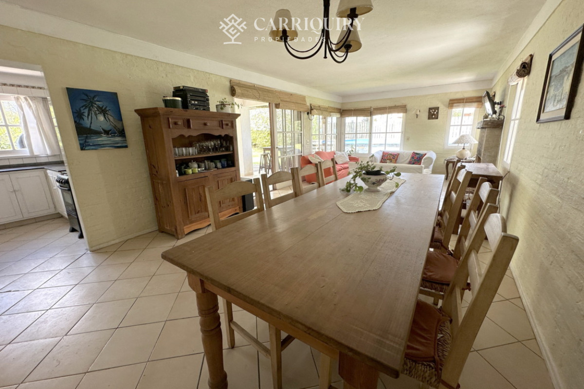 Casa ID.8425/Alquiler-Casa-3-dormitorios-mas-dependencia-San-Rafael-(Punta-del-Este) - Alquiler de temporada en hermosa casa con piscina