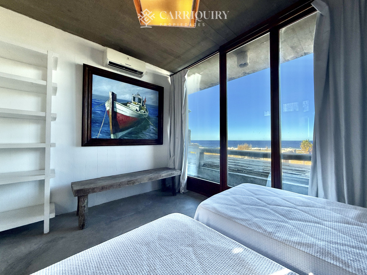 Casa ID.8025/INCREIBE-UBICACION-A-METROS-DE-PLAYA-MANSA-CASA-EN-VENTA-DE-6-DORMITORIOS- - Casa en Alquiler en Manantiales - El Chorro, 2 dormitorios en suite