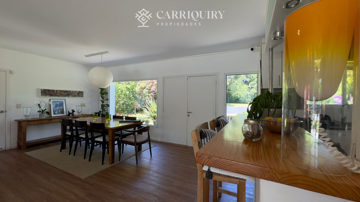 Casa ID.1222/Casa-en-alquiler-temporario-La-Juanita-3-dormitorios - Casa en alquiler temporario Lugano 3 dormitorios