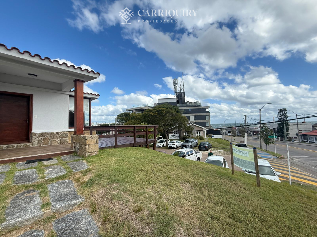 Casa ID.8231 - CASA EN VENTA 3 DORMITORIO A 50 METROS DE PLAYA MANSA LAS DELICIAS PUNTA DEL ESTE