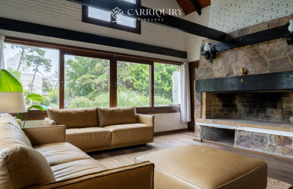 Casa ID.10644 - Exclusiva casa de 4 dormitorios en venta en San Rafael