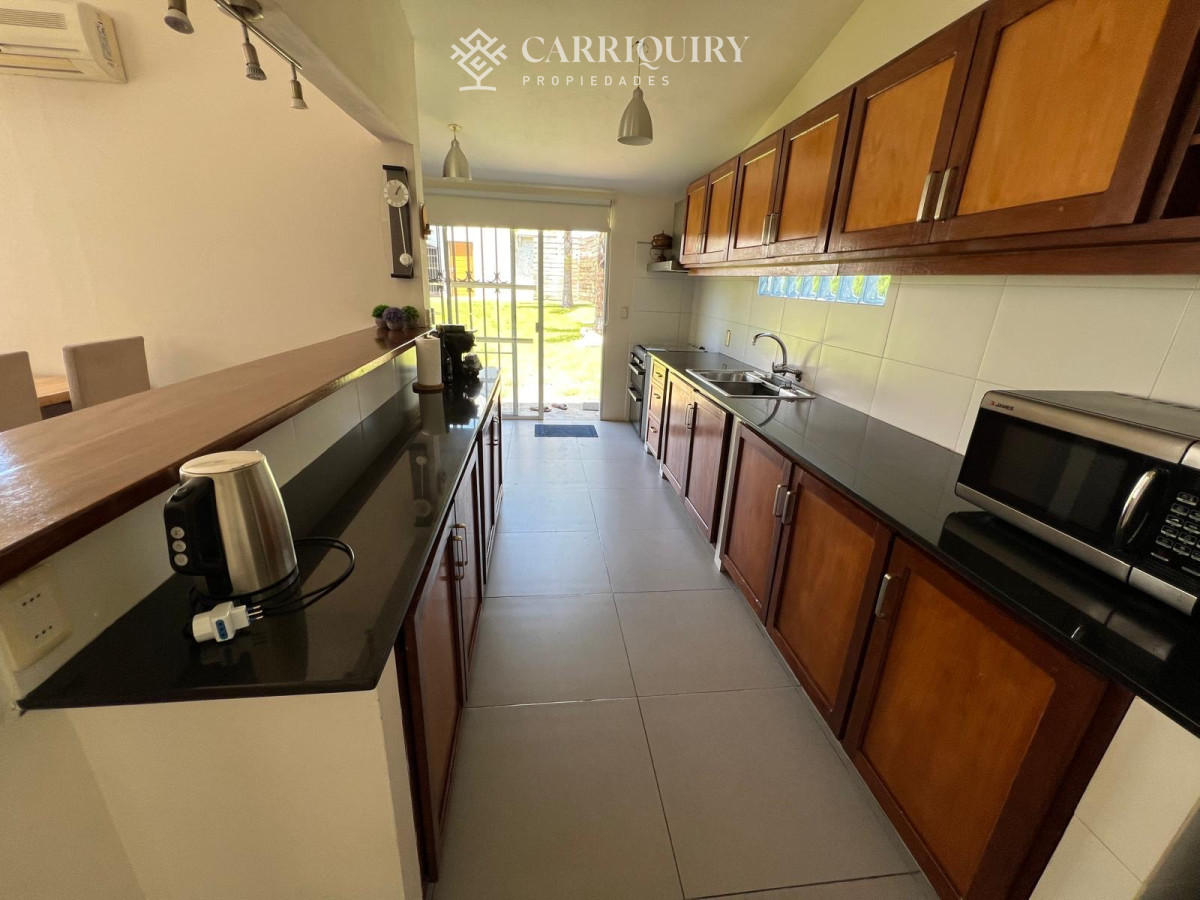 Casa ID.8198 - Casa en Alquiler en Jardines de Córdoba. 6 dormitorios y piscina climatizada