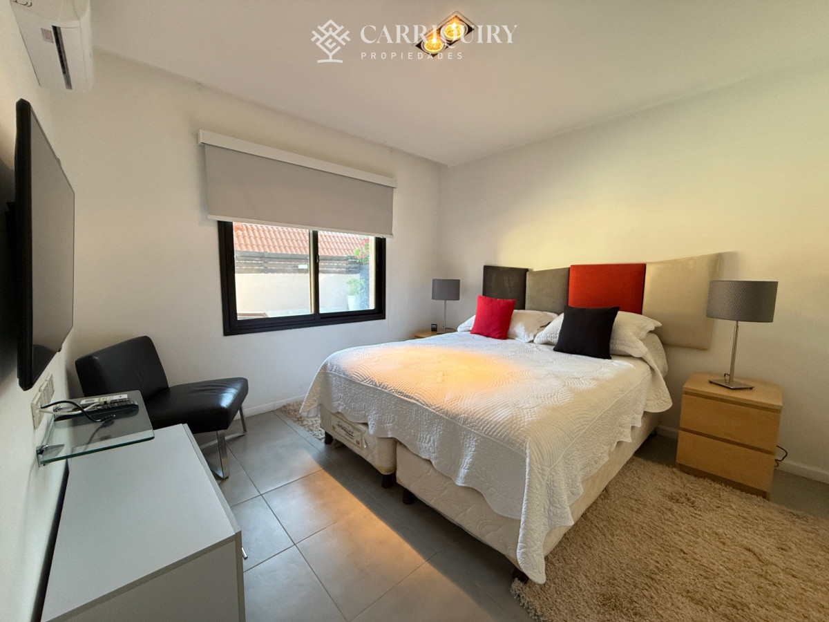 Casa ID.8489/Paradas-Playa-Mansa-Punta-del-este - Alquiler temporario en excelente casa de 2 dormitorios en barrio privado en Pinares