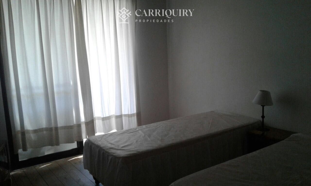 Casa ID.8099/Alquiler-temporada,-4-dormitorios,-El-Chorro--Manantiales- - Casa en alquiler en La Barra. 3 dormitorios y 2 baños