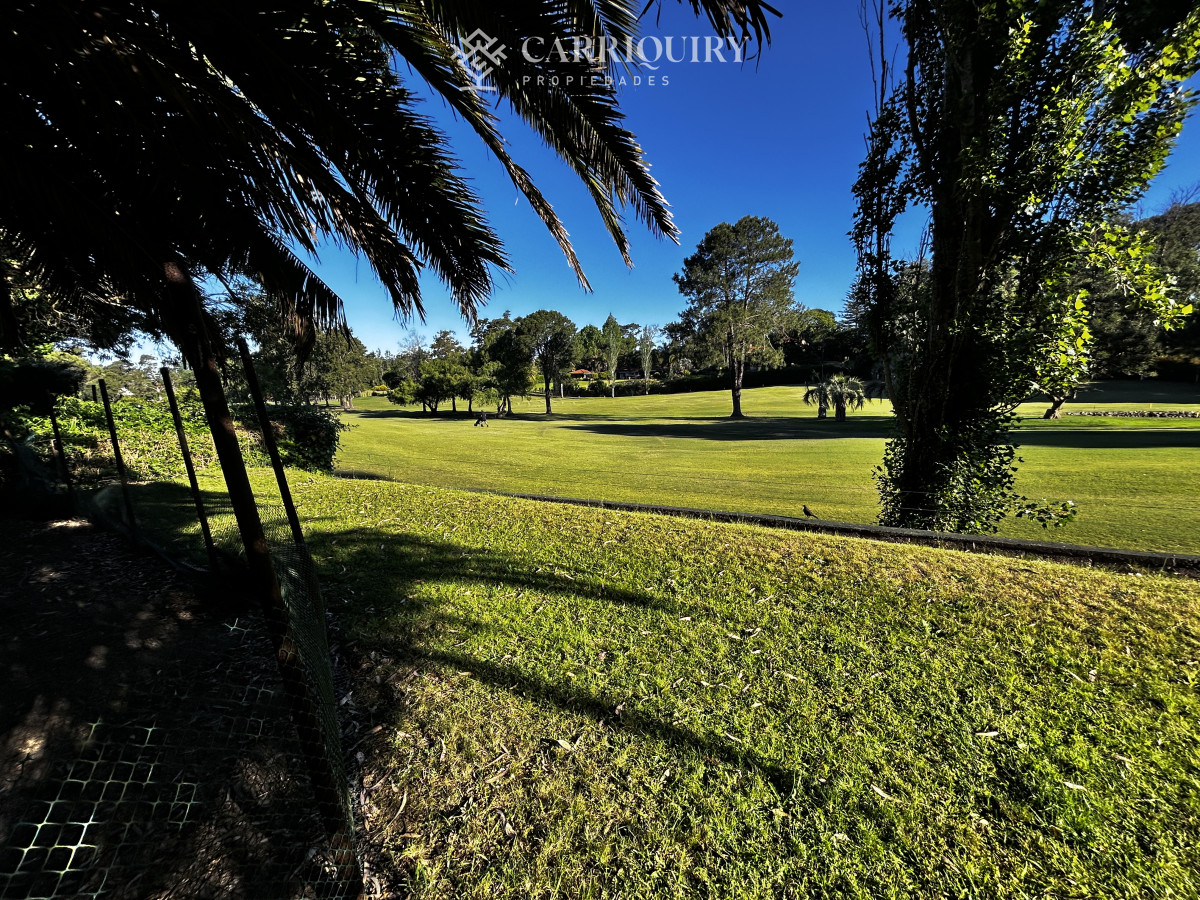 Casa ID.9270/Venta-Casa-4-dormitorios-en-Santa-Monica,-Maldonado - Oportunidad unica frente al golf en punta del este , casa con 4 dormotiros en venta