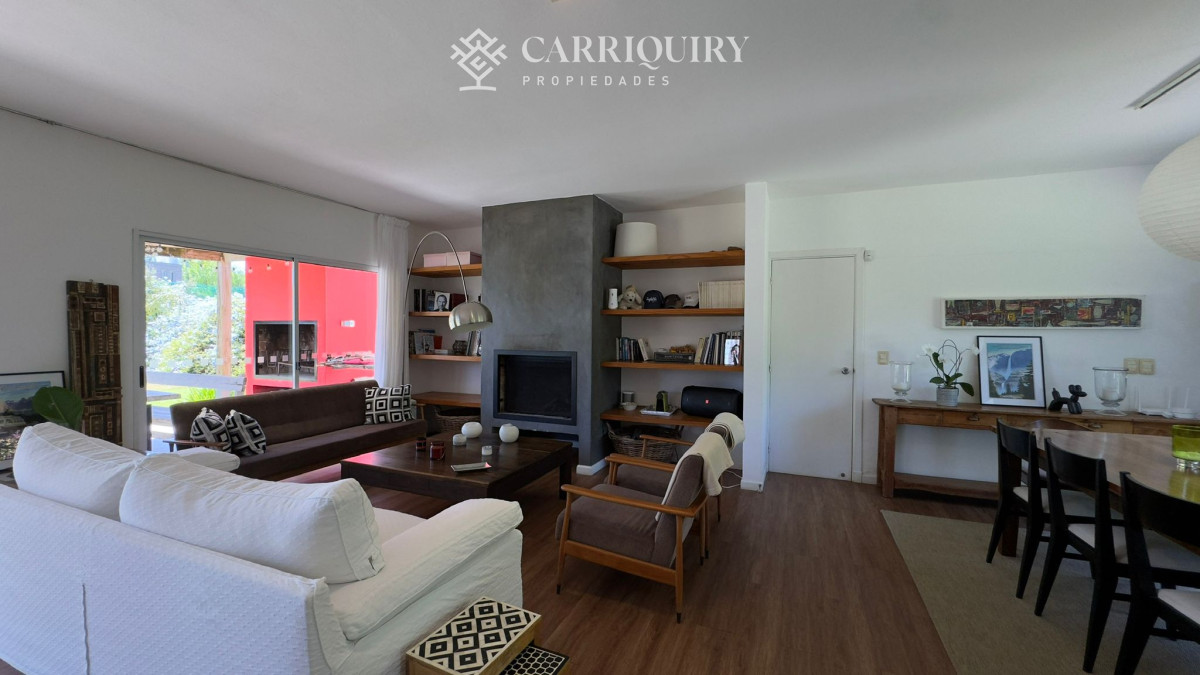 Casa ID.1222/Casa-en-alquiler-temporario-La-Juanita-3-dormitorios - Casa en alquiler temporario Lugano 3 dormitorios