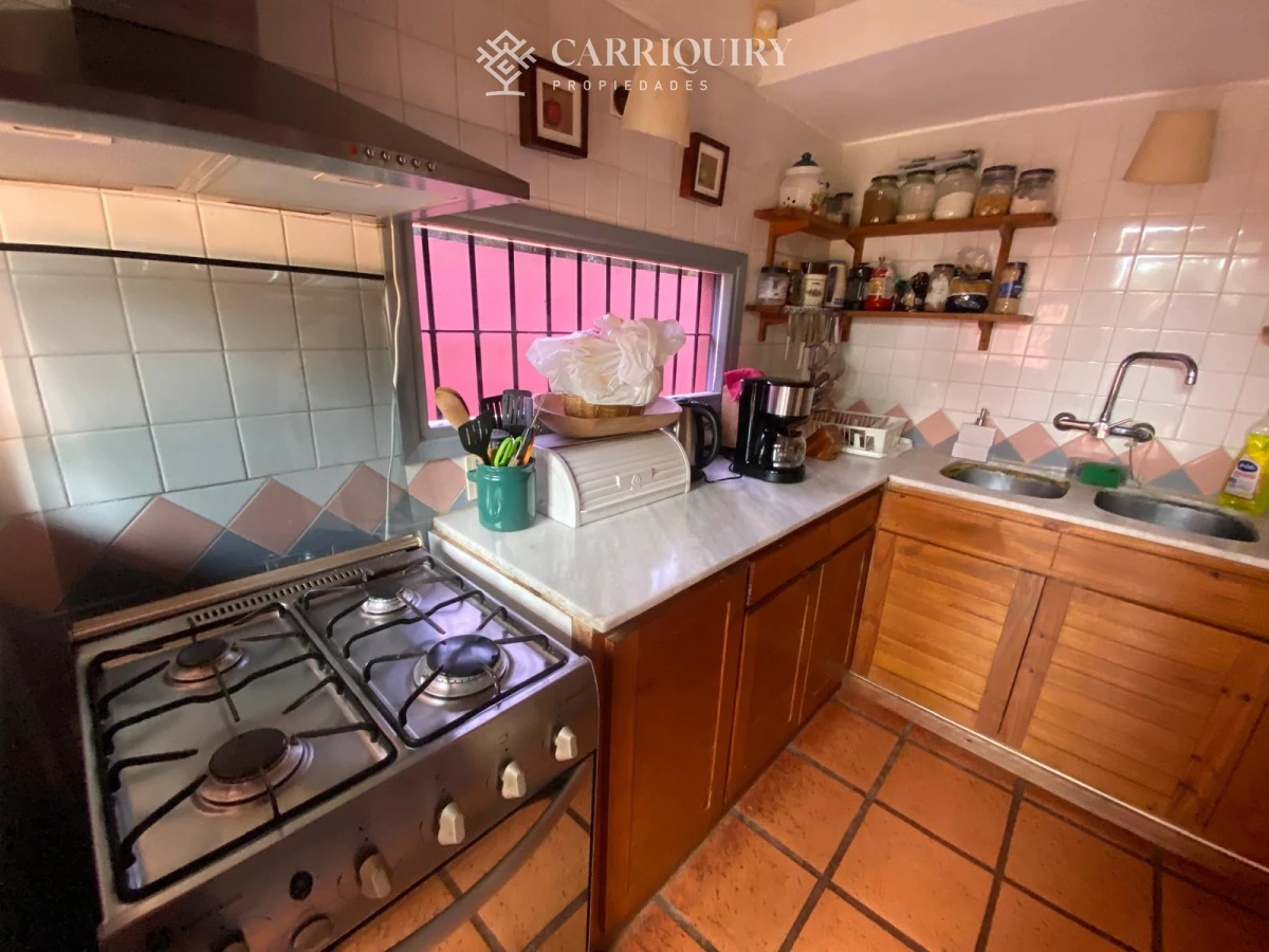 Casa ID.8253/Casa-2-dormitorios-en-Playa-Mansa,-parrillero,-piscina-y-jacuzzi. - Casa en alquiler Paradas Playa Brava Punta del este