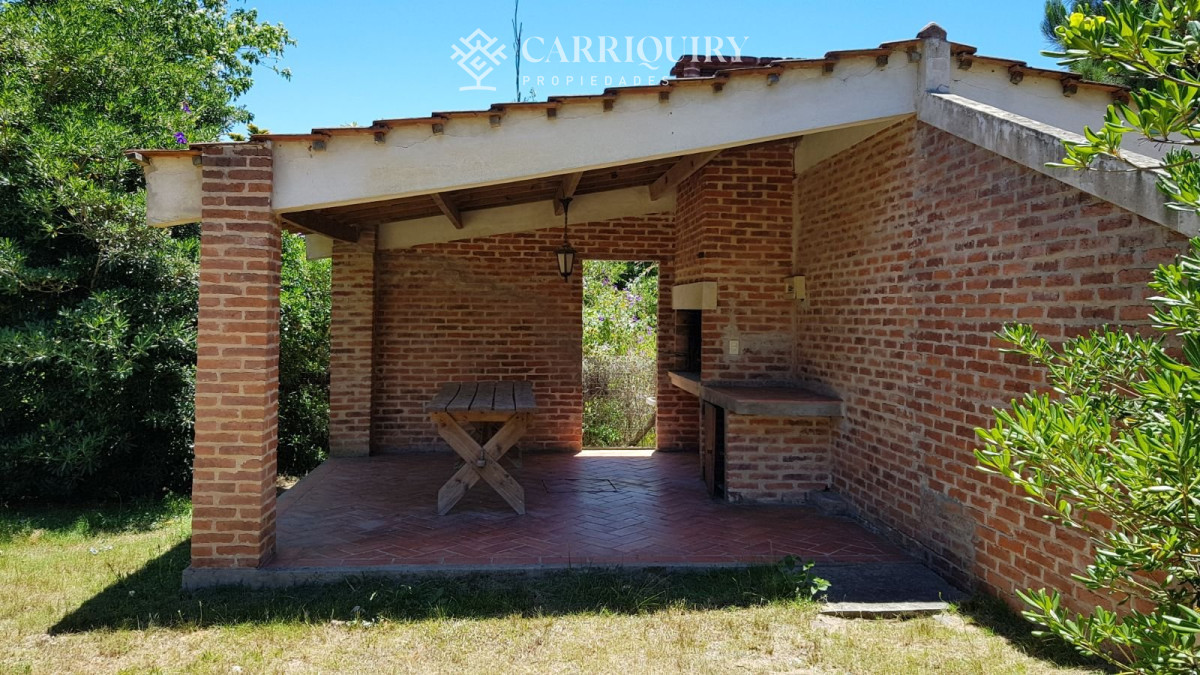 Casa ID.8019/Casa-en-alquiler-2-dormitorios-la-barra - Alquiler casa en La Barra. 5 dormitorios y 4 baños