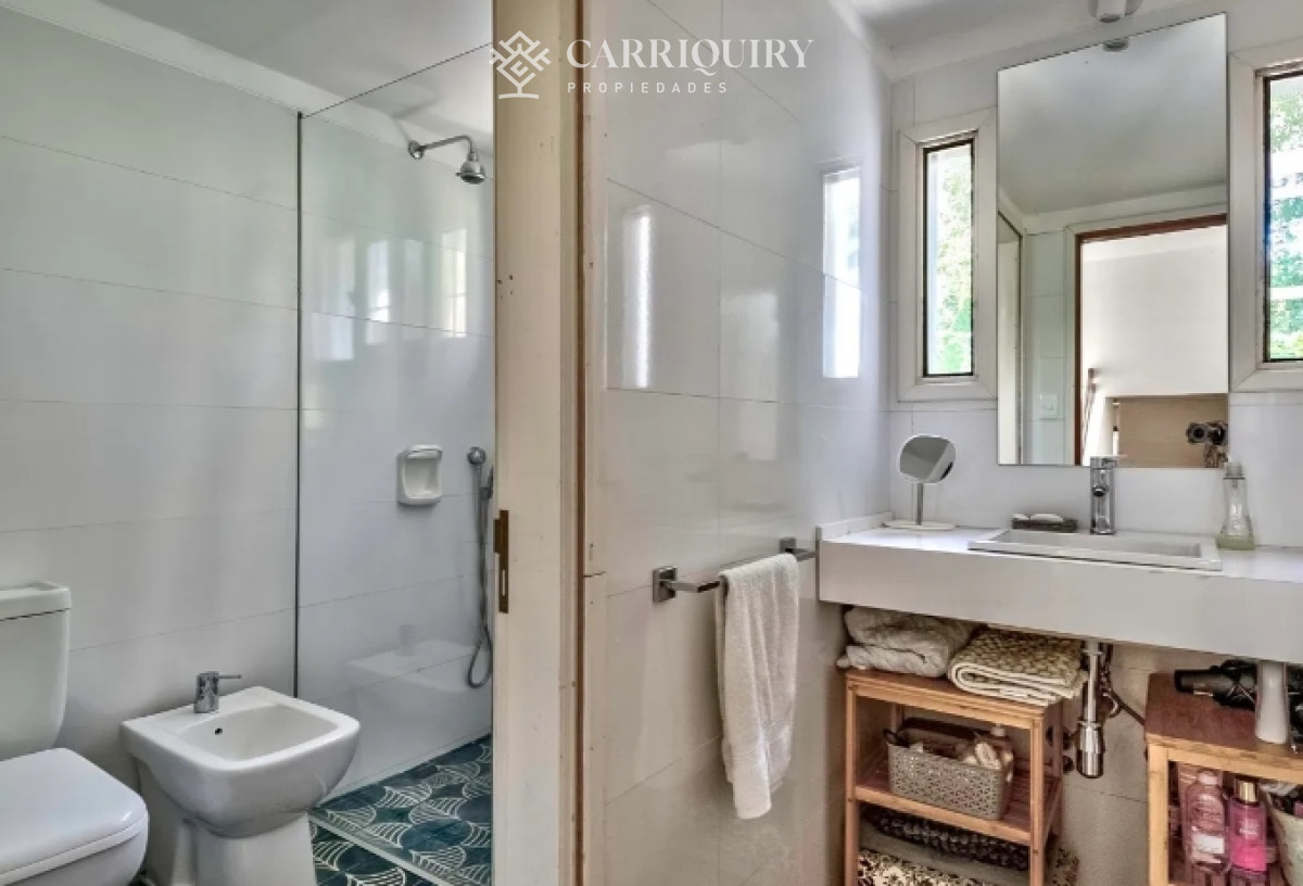 Casa ID.5780/Casa-Venta,-4-dormitorios,-La-Barra,-Uruguay - Paradas Playa Mansa Punta del este