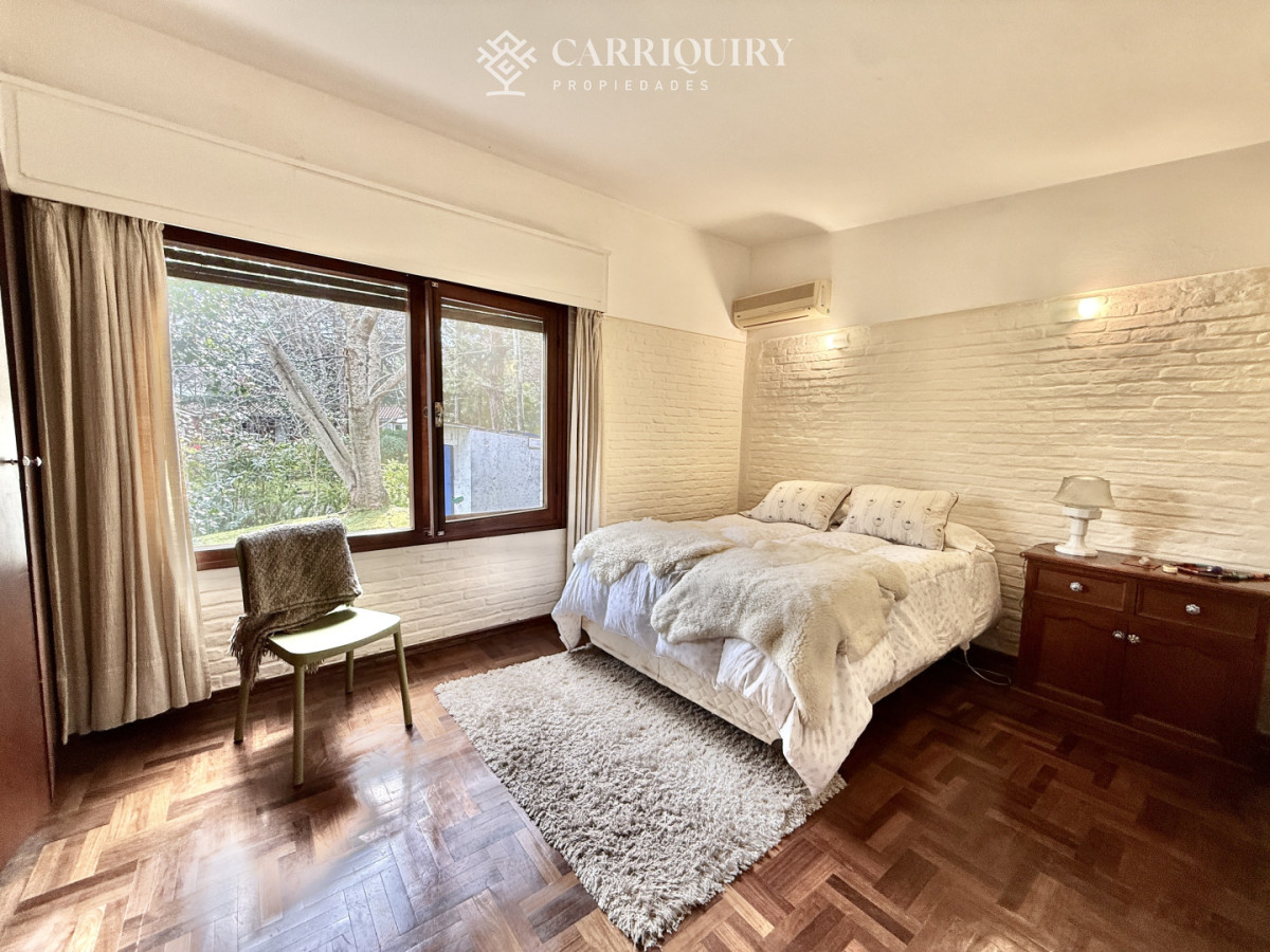 Casa ID.343/Casa-en-Alquiler-de-6-dormitorios-en-Montoya--La-Barra - OPORTUNIDAD CASA EN VENTA EN PLAYA MANSA 3 DORMITORIOS 