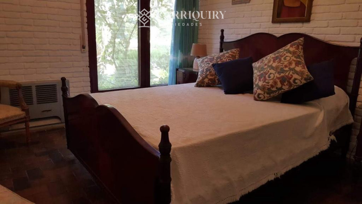 Casa ID.9240/Cómodos-ambientes,-propiedad-ideal-para-vacacionar. -  En la Mansa a solo 3 cuadras del mar .