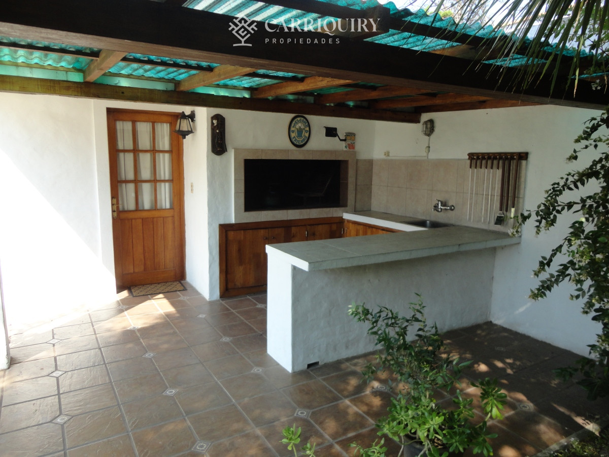 Casa ID.4687/Casa-en-venta-Playa-Mansa-4-dormitorios - Casa en venta Playa Mansa 3 dormitorios