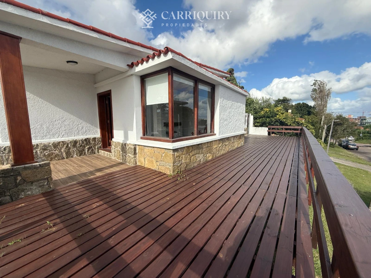 Casa ID.8231 - CASA EN VENTA 3 DORMITORIO A 50 METROS DE PLAYA MANSA LAS DELICIAS PUNTA DEL ESTE
