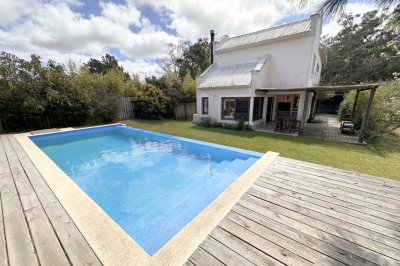 Alquiler de temporada en hermosa casa con piscina