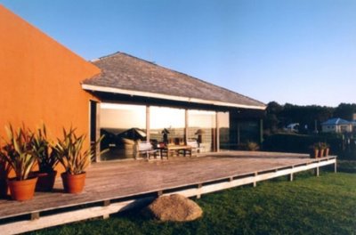 Casa amplia de 4 dormitorios en suite y dependencia de servicio. La Barra - Montoya 