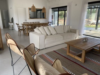Casa en alquiler temporario José Ignacio 4 dormitorios
