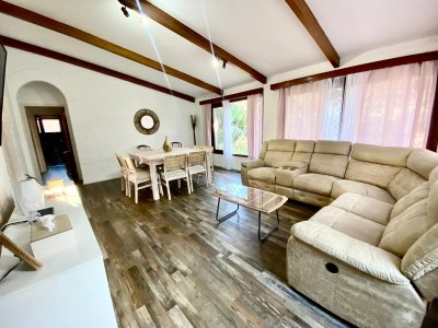 Alquiler Casa  3 dormitorios mas dependencia San Rafael (Punta del Este)