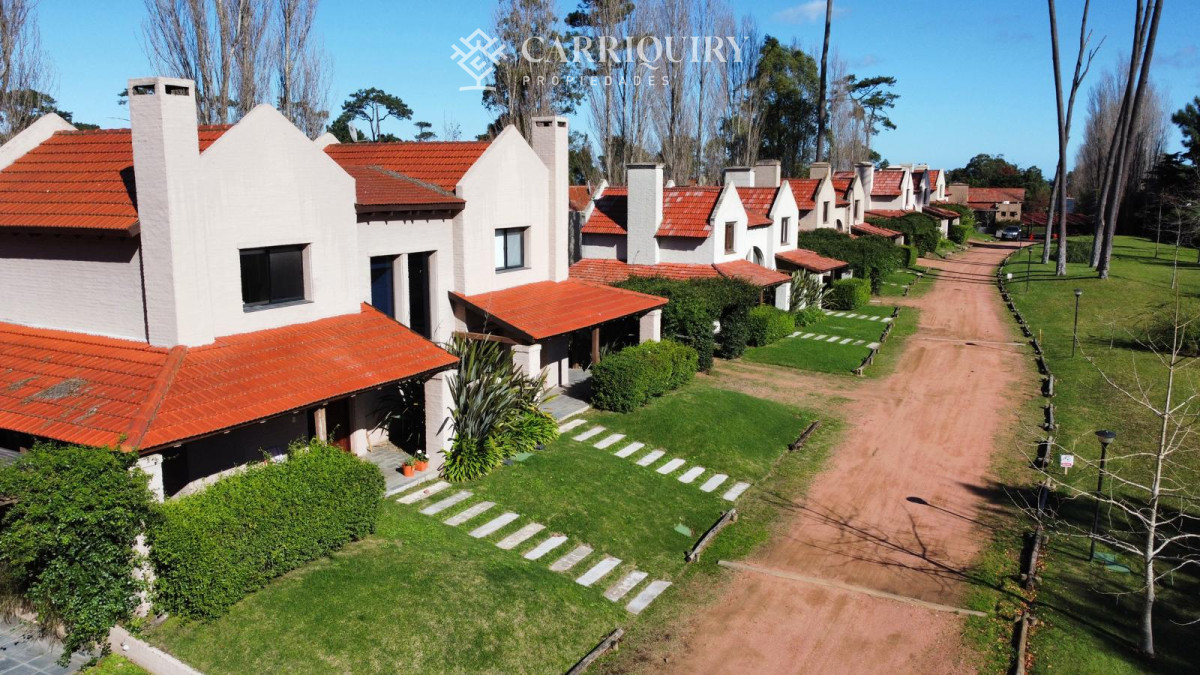 Terreno ID.9226/Terreno-a-la-venta-en-La-Juanita--Jose-Ignacio - LOTE EN VENTA EN BARRIO PRIVADO PLAYA MANSA 850 M2 APTO PARA CONSTRUIR PH O CASA 2 PLANTAS