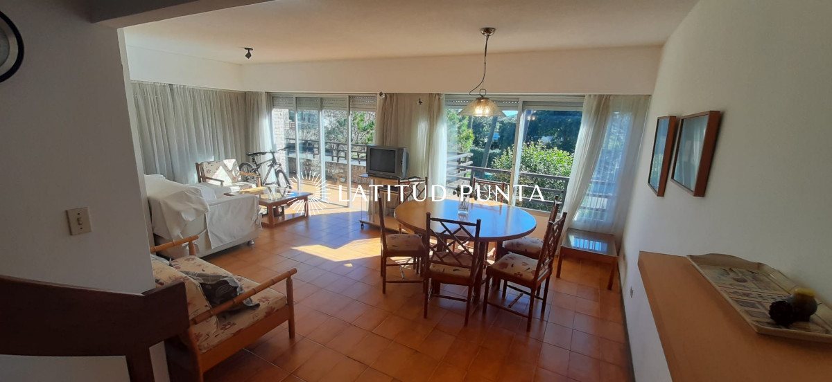 Apartamento dúplex en Mansa, 3 dormitorios - LAT5635A