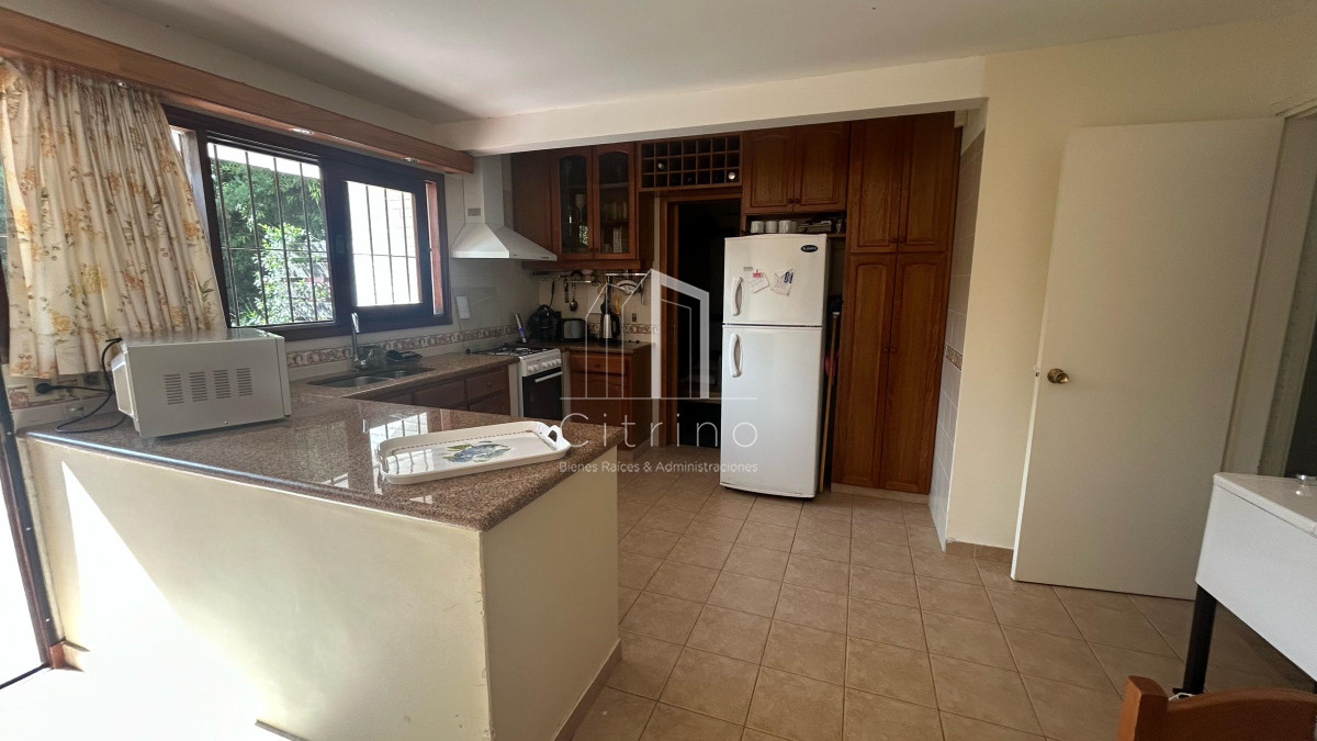 Casa ID.1629 - Hermosa casa a la venta! Barrio Lugano a metros de Punta Shopping