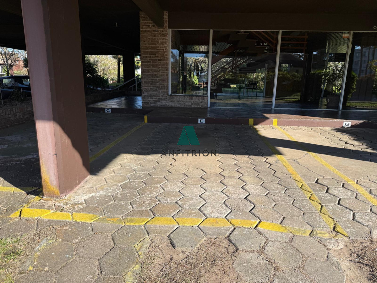 Apartamento ID.72 - VENTA MANSA 3 DORMITORIOS CON TERRAZA