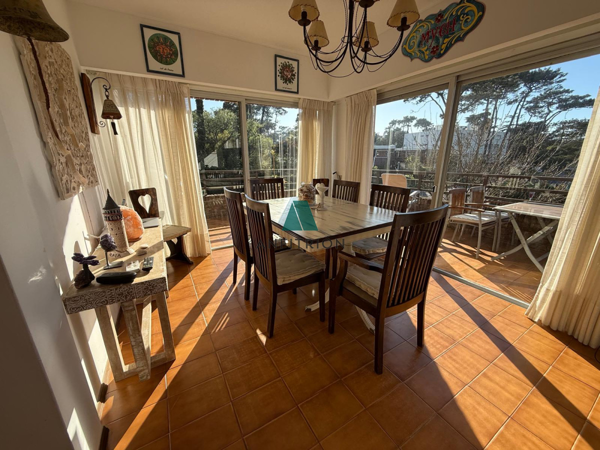 Apartamento ID.72 - VENTA MANSA 3 DORMITORIOS CON TERRAZA