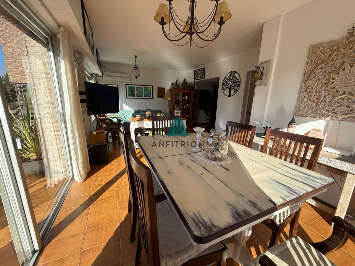 Apartamento ID.72 - VENTA MANSA 3 DORMITORIOS CON TERRAZA