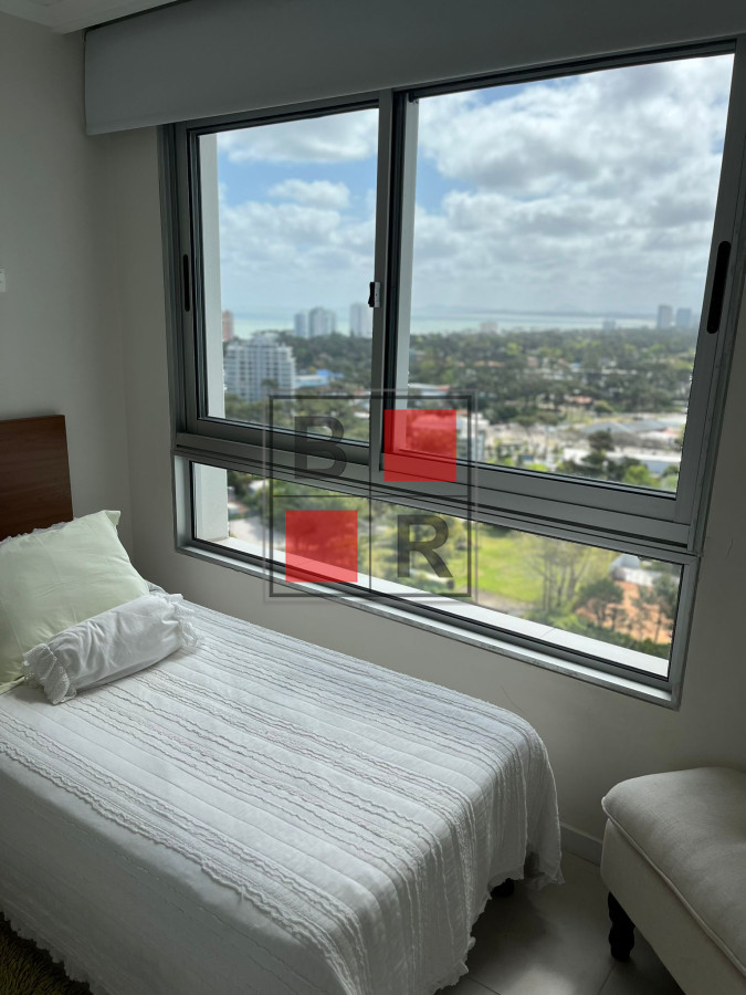 Apartamento ID.143 - ALQUILER TEMPORADA Apto 3 dormitorios Torre con amenities