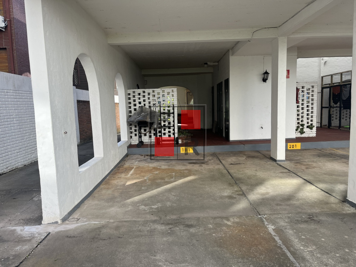 Apartamento ID.1010 - VENTA y ALQUILER INVERNAL, Mansa frente a ENJOY , 5 dormitorios