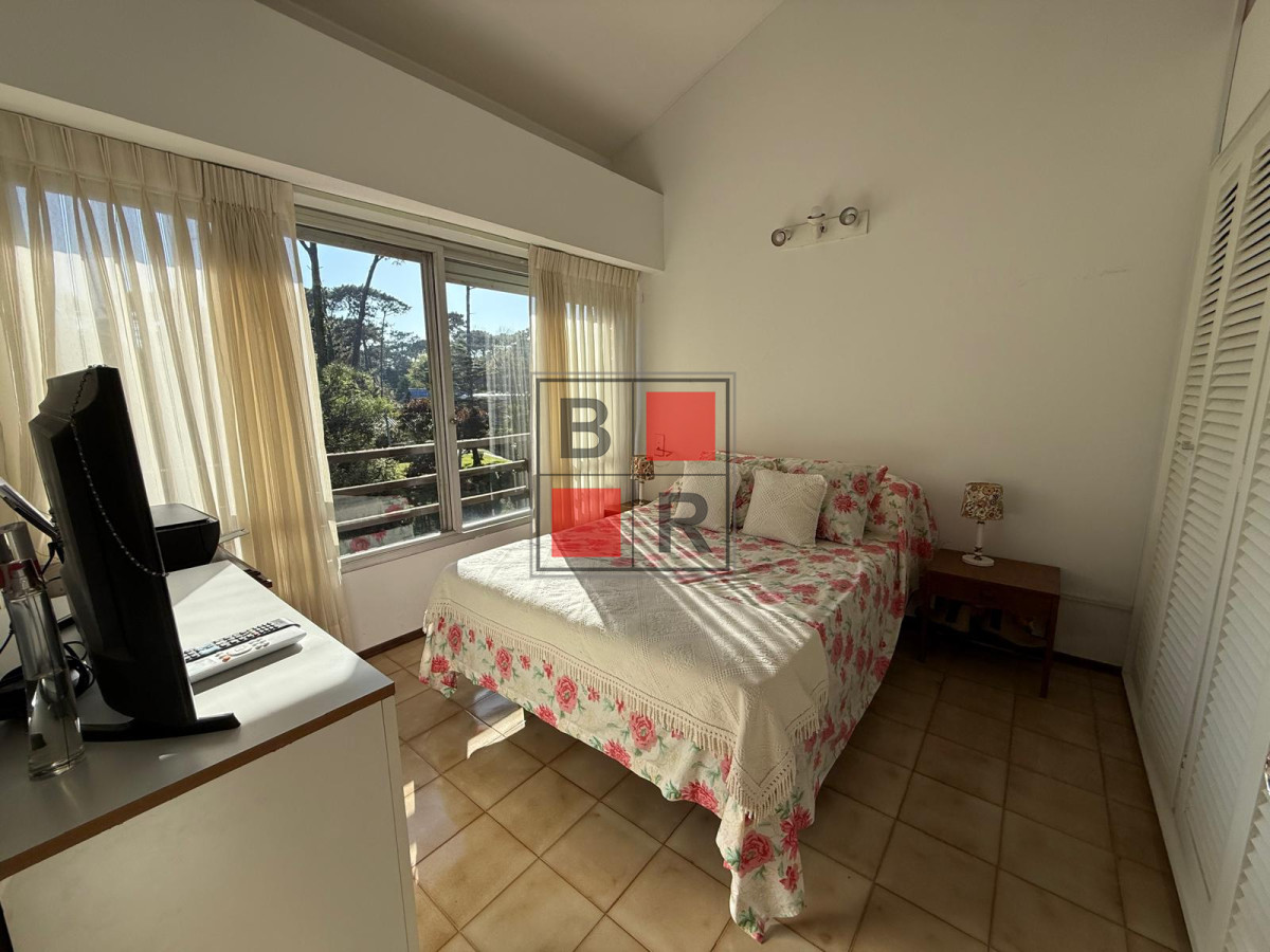 Apartamento ID.1362 - VENTA MANSA 3 DORMITORIOS CON TERRAZA