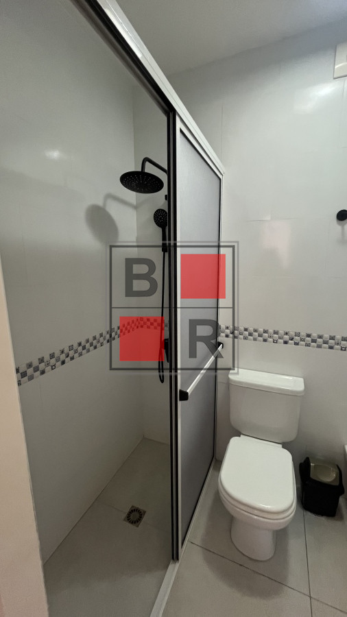 Apartamento ID.1010 - VENTA y ALQUILER INVERNAL, Mansa frente a ENJOY , 5 dormitorios