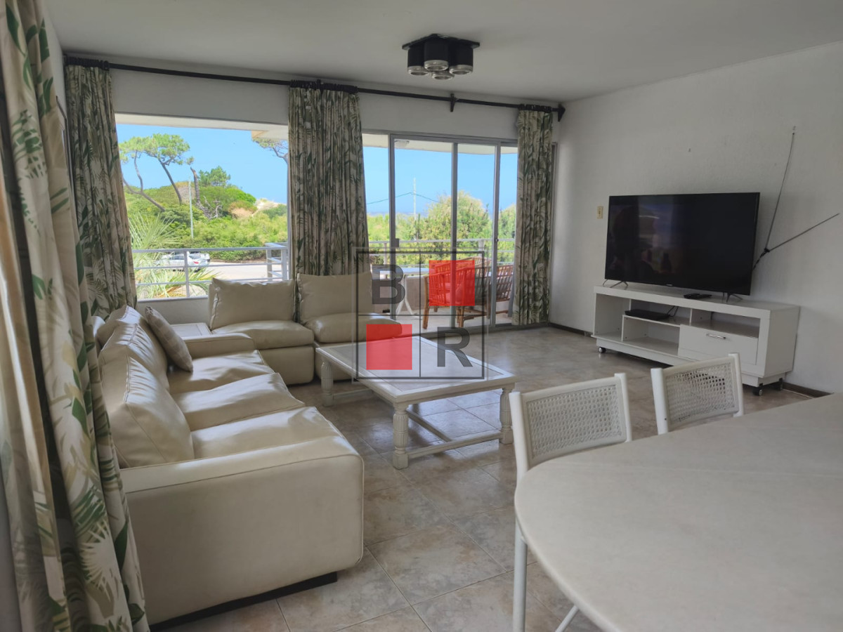 Apartamento ID.200 - Venta Apartamento 3 Dormitorios Zona Mansa.