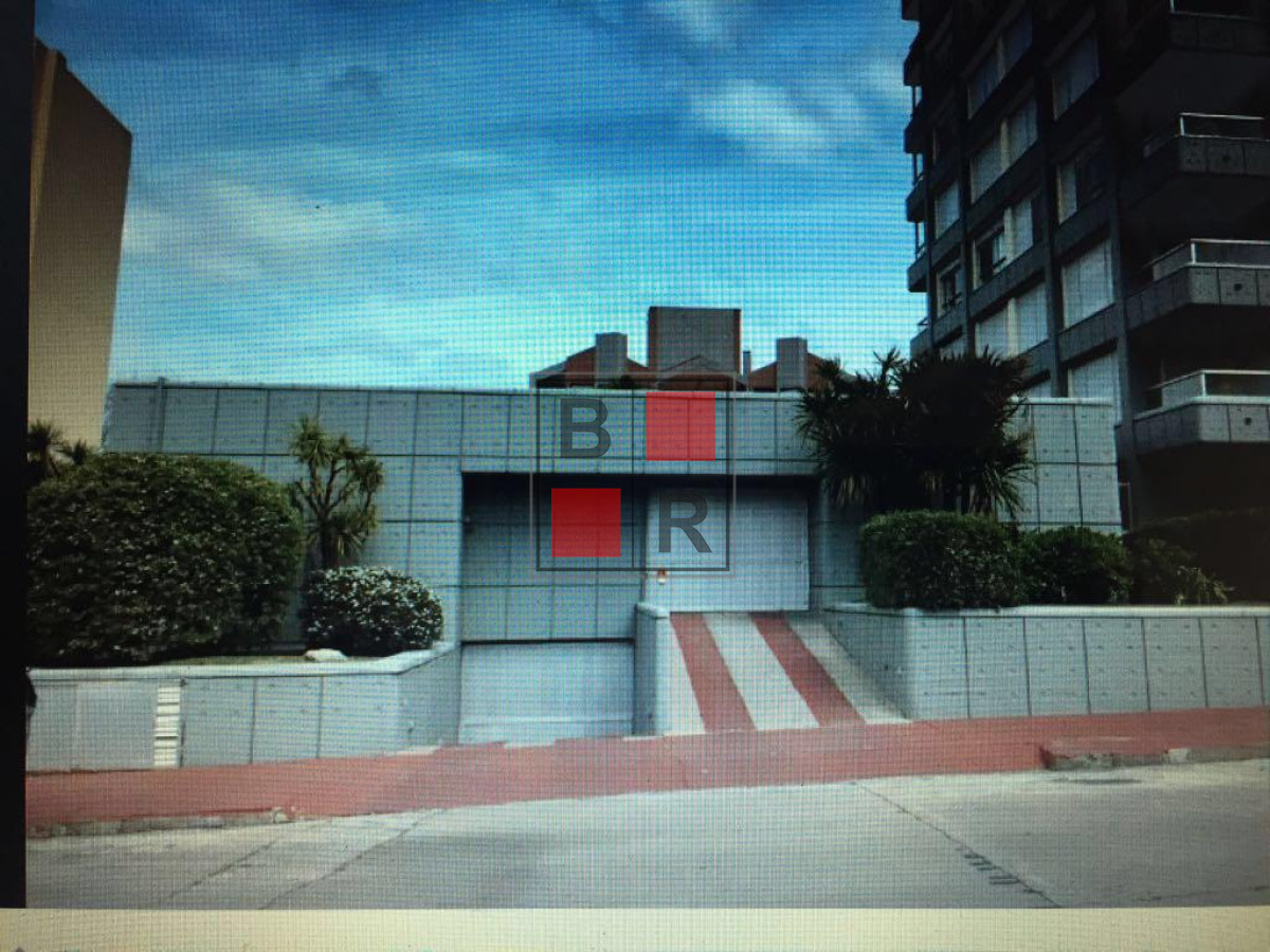 Apartamento ID.745 - VENTA APARTAMENTO, Zona Península, 1 dormitorio