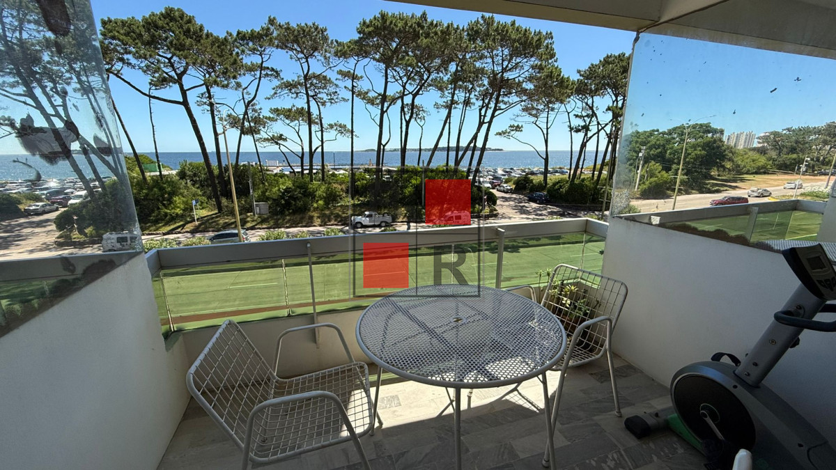 Apartamento ID.1161 - Apto de 2 domr. ubicado en primera linea de la mansa 