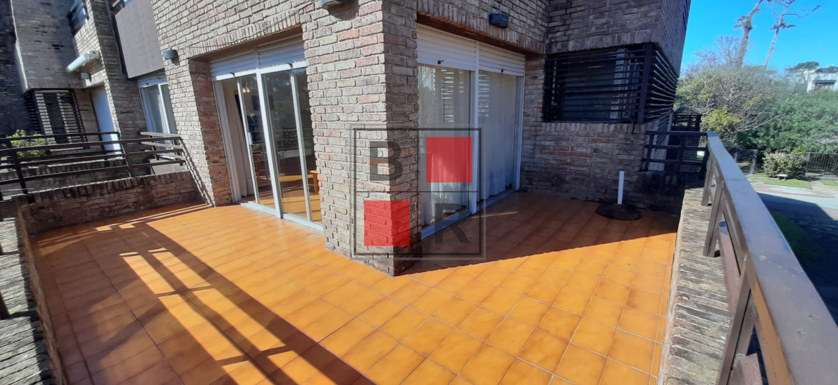 Apartamento ID.715 - VENTA APARTAMENTO, Zona Mansa, 3 dormitorios