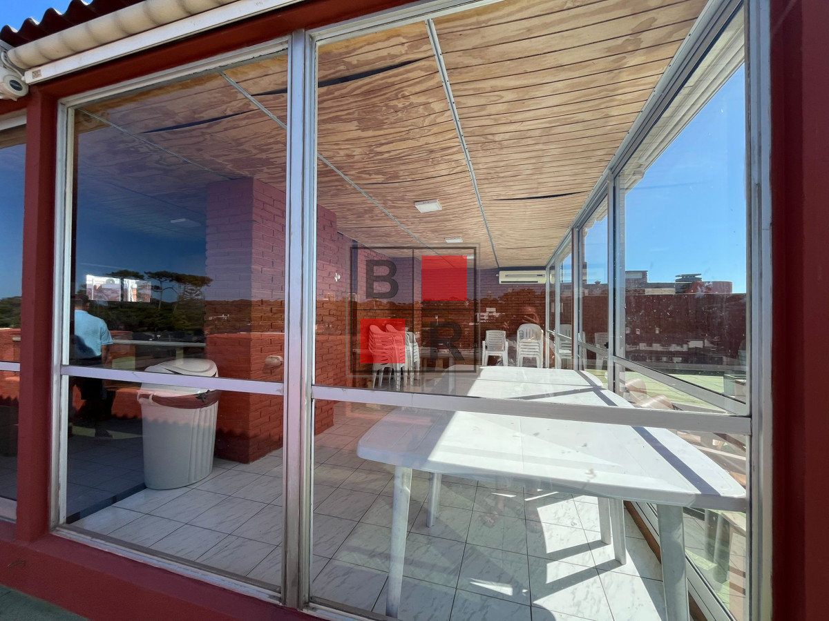 Apartamento ID.1181 - ALQUILER INVERNAL Primera Línea Mansa P.14